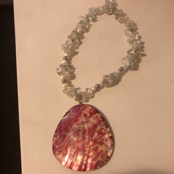 Jewelry - Shell necklace